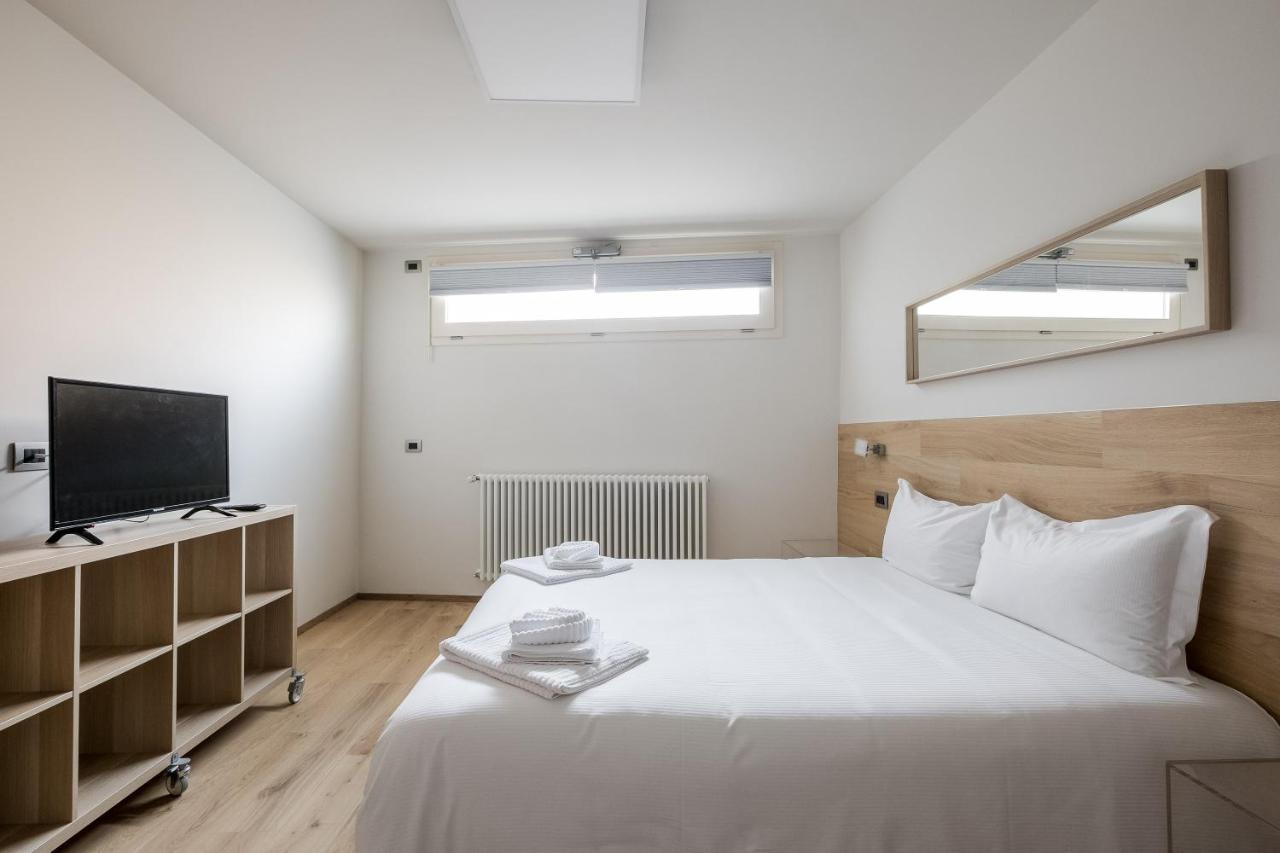 Aparthotel Sant'Orsola Болонья Экстерьер фото